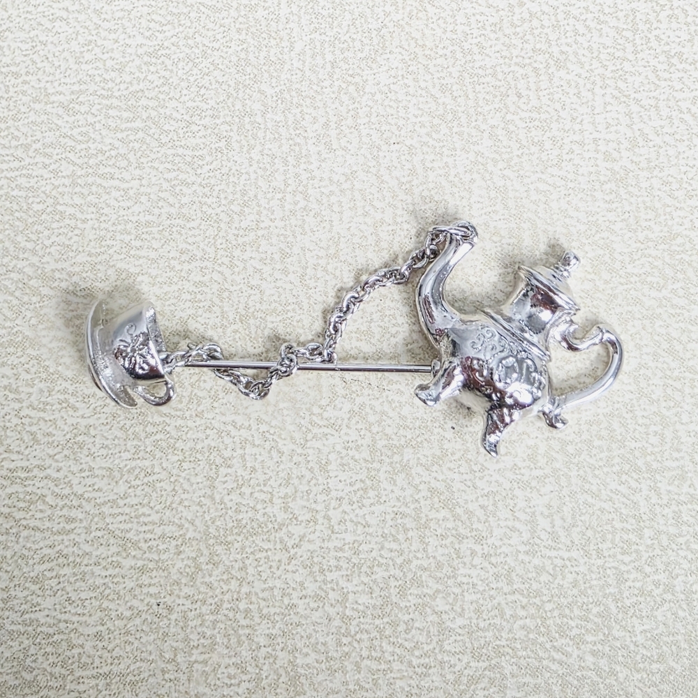 Vintage Avon Silver Teapot and Cup Brooch Pin